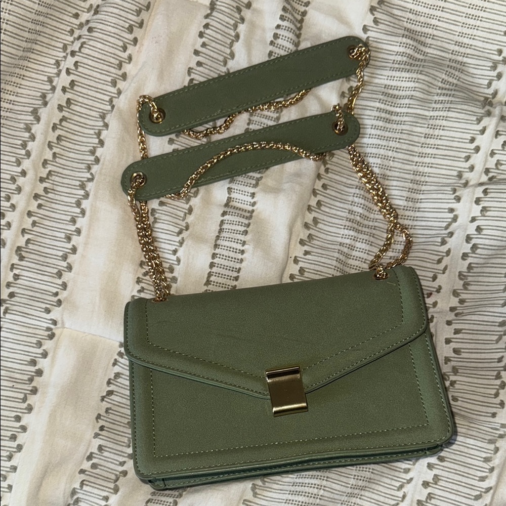 Elegant Green Chain Strap Bag